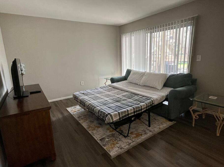 Cozy Retreat 1.8 Mi To Stadium Γκέινσβιλ Εξωτερικό φωτογραφία